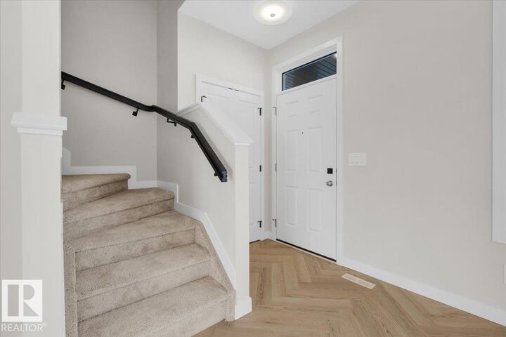 Property Photo:  2127 Crossbill Lane NW  AB T5S 0W3 