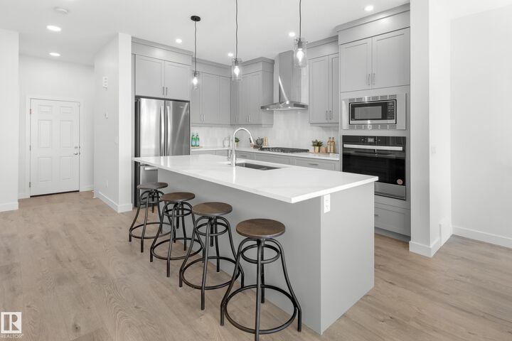 5669 Hawthorn Way SW  Edmonton AB T6X 3K8 photo