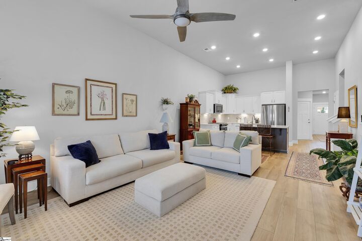 Property Photo: 222 Woodhouse Way SC 29605