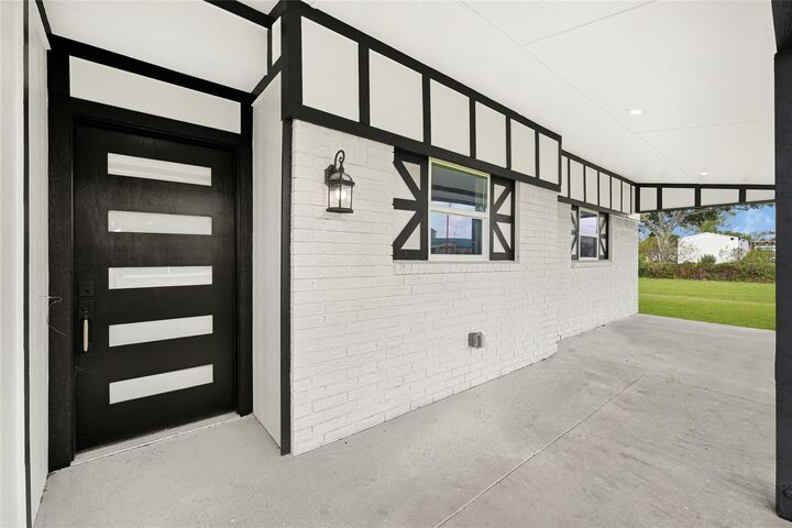 Property Photo:  16240 2nd Street  TX 77583 