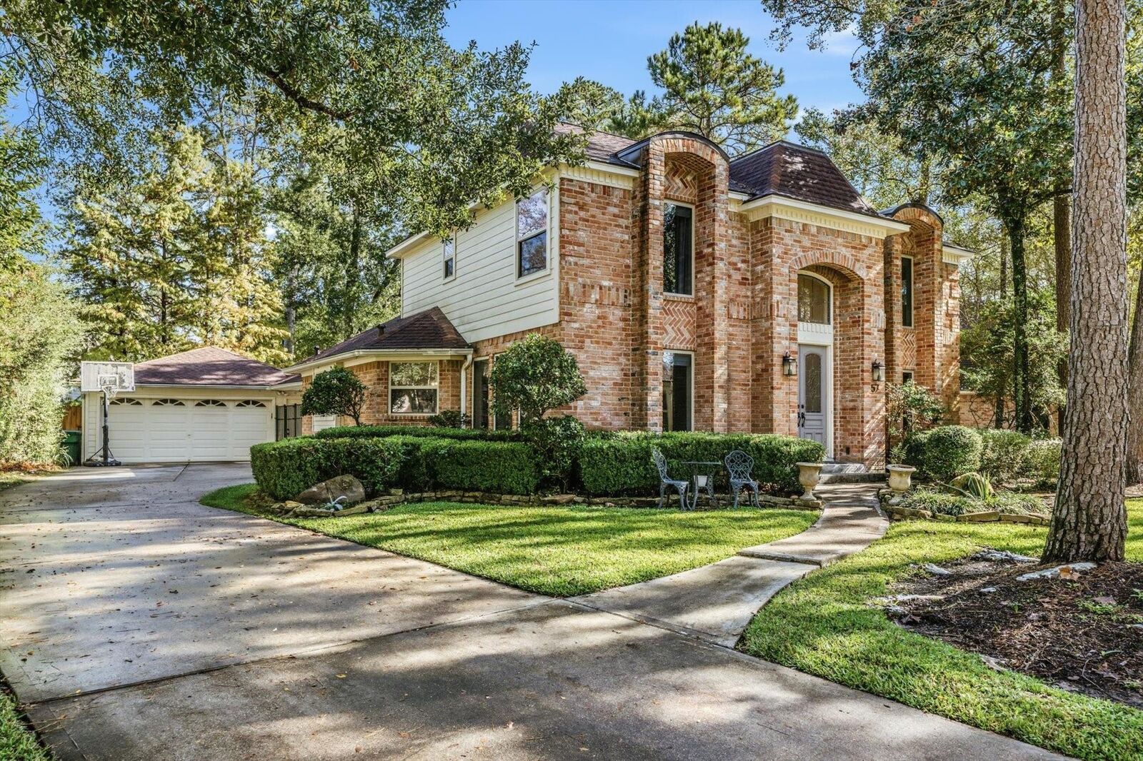 Property Photo: 57 Cascade Springs Place TX 77381