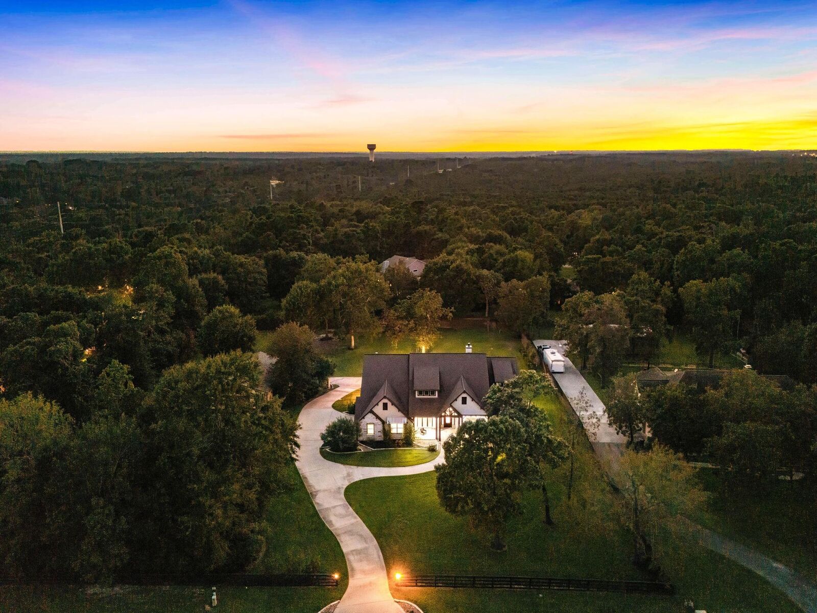 Property Photo:  8989 Stone Oak Drive  TX 77316 