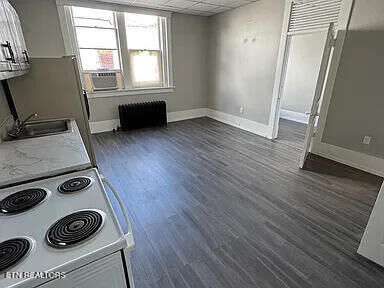 Property Photo: 420 N Roane St 7 TN 37748
