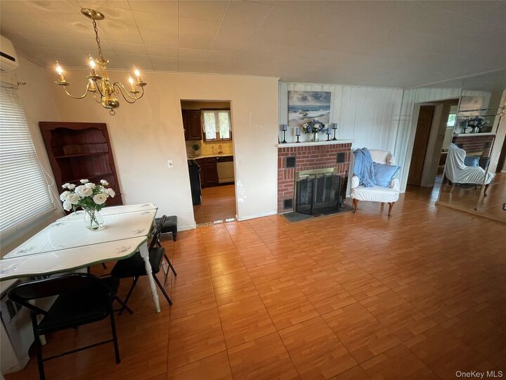 Property Photo:  335 Alfred Street  NY 11703 