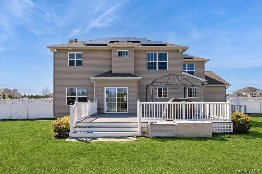 Property Photo:  49 Calverton (Canterbury) Court  NY 11792 