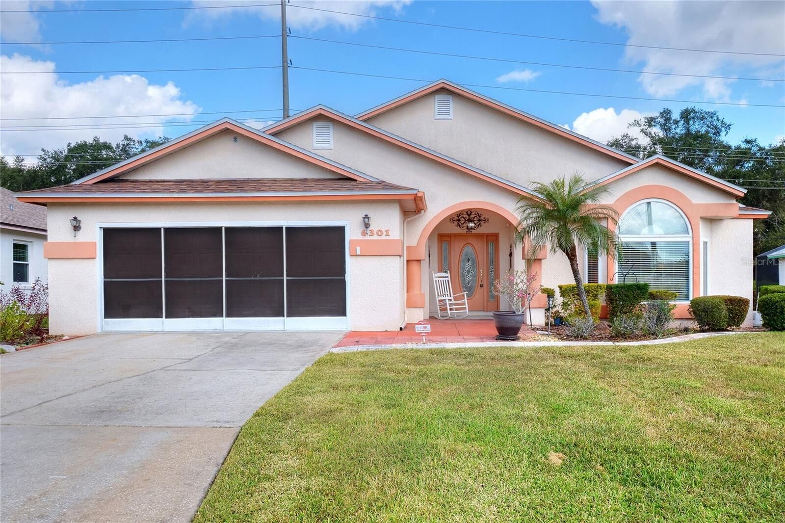 Property Photo: 6301 Egret Drive FL 33809