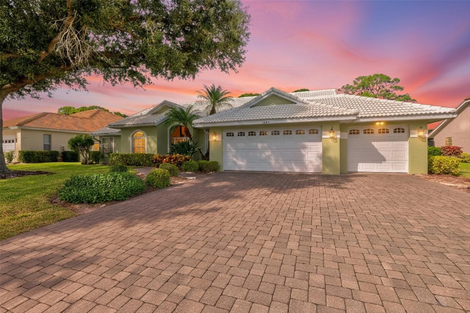 Property Photo:  1987 White Feather Lane  FL 34275 