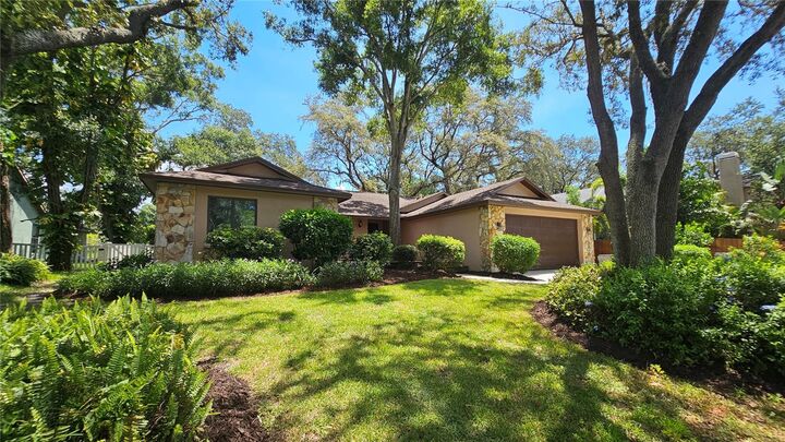 Property Photo:  2401 Country Trails Drive  FL 34695 