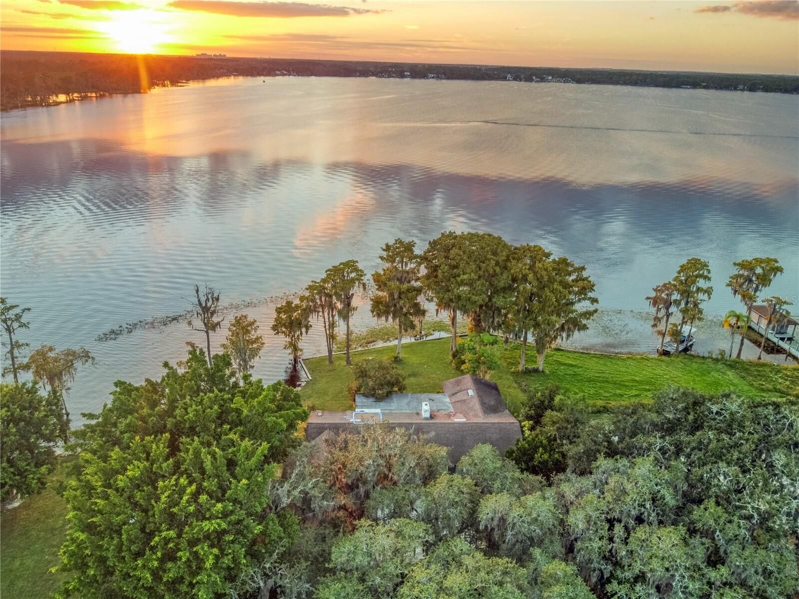 Property Photo: 9650 Kilgore Road FL 32836