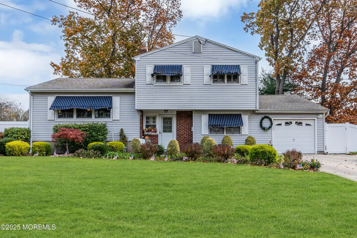 39 Bayberry Lane  Middletown NJ 07748 photo