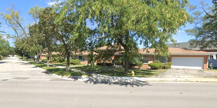 Property Photo: 819 Tomawadee Drive IL 60068