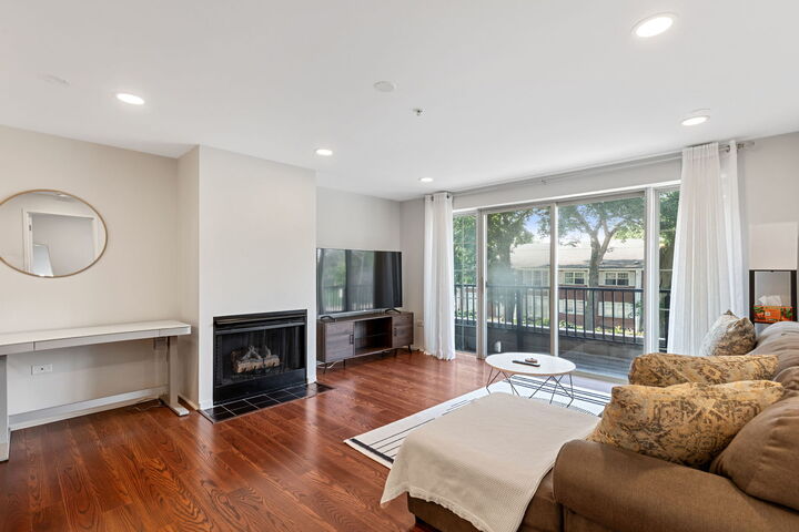 Property Photo: 1800 Dewes Street 201 IL 60025