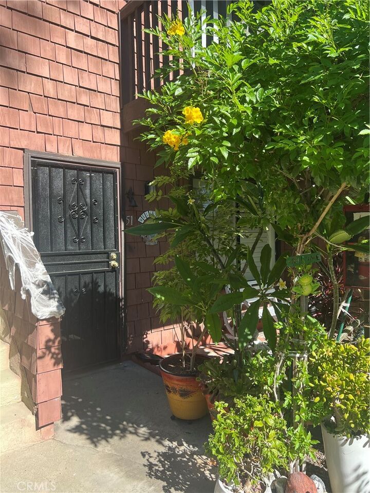 Property Photo:  320 W Walnut Street 51  CA 91762 