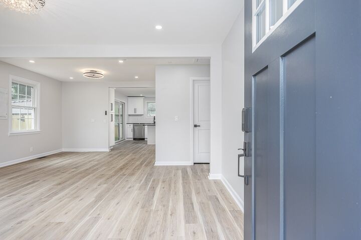 Property Photo:  2705 Deerfield Dr  TN 37208 