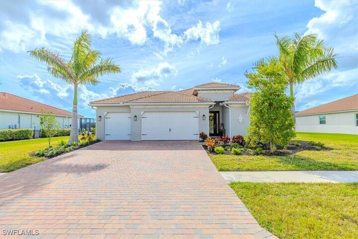 Property Photo: 18750 Lake Hammock Drive FL 34114