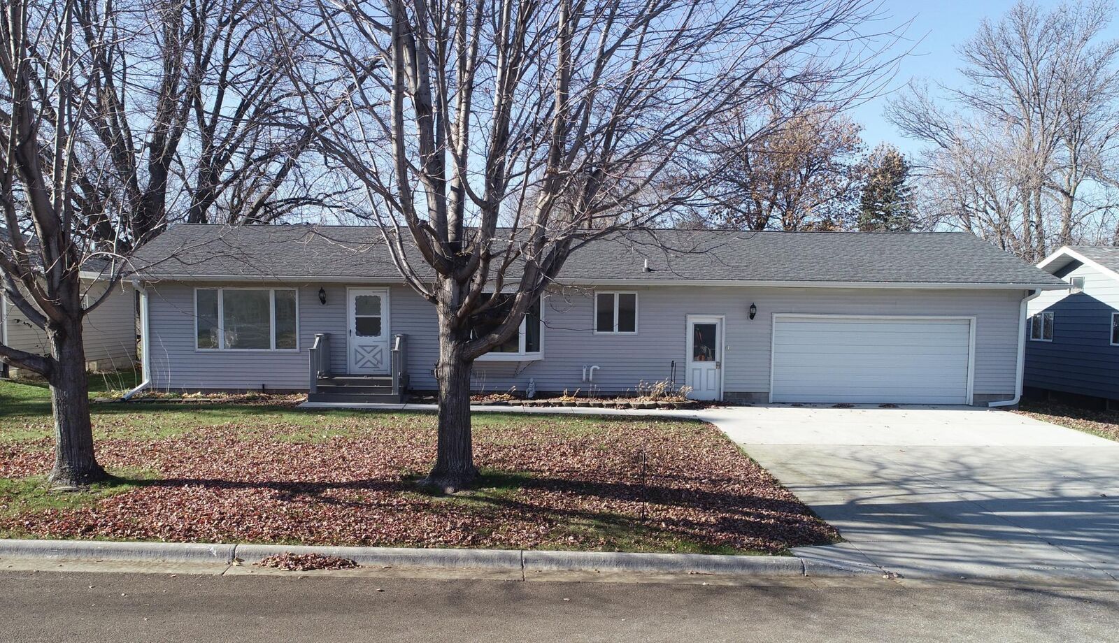 Property Photo:  314 10th Ave SE  MN 56531 