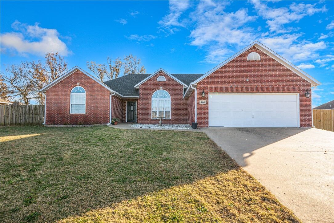 Property Photo: 6008 David Drive AR 72761