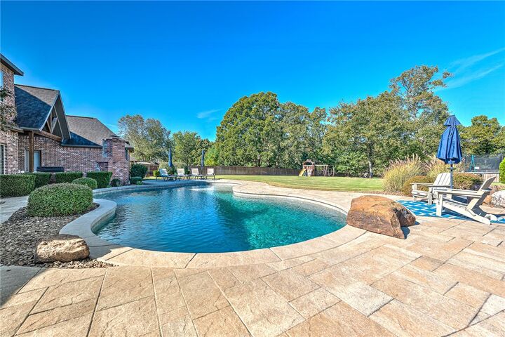 Property Photo: 3351 Oak Tree Drive AR 72719