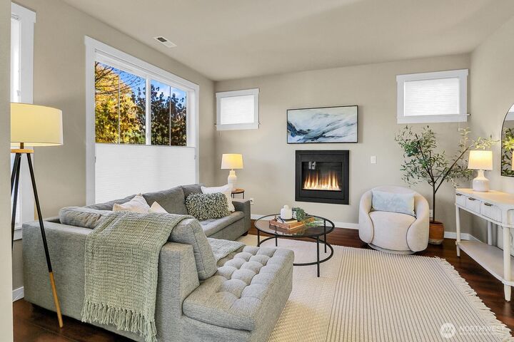 Property Photo:  3105 S Adams Street  WA 98108 