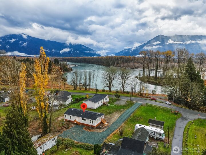 31285 W Main Street  Lyman WA 98263 photo