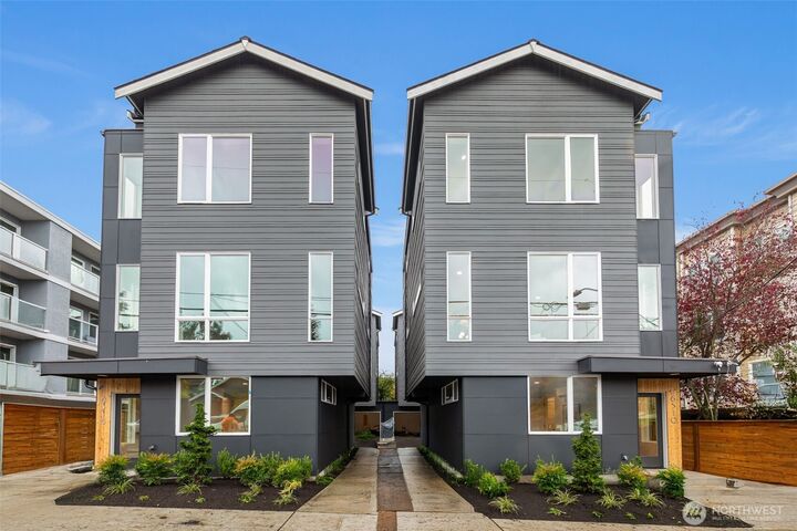 Property Photo: 6510 23rd Avenue NE WA 98115