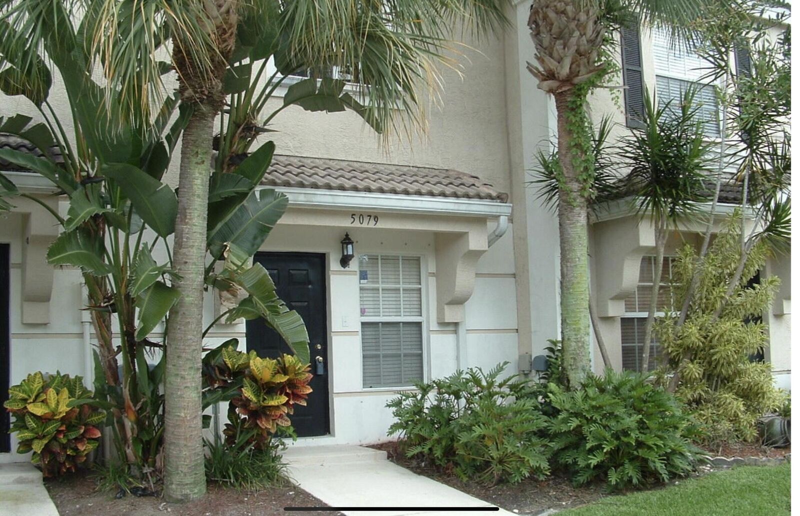 Property Photo: 5079 N Palmbrooke Circle FL 33417