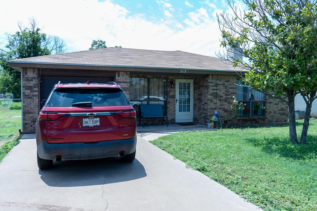 Property Photo:  513 E 46th St  TX 76903 