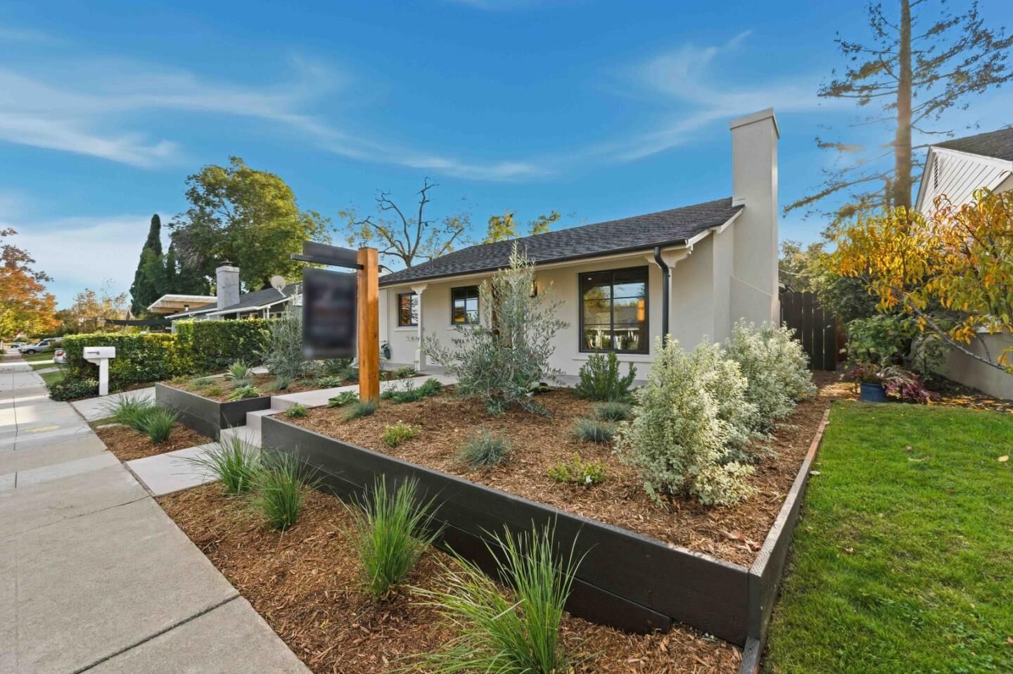 Property Photo: 526 Lancaster Way CA 94062