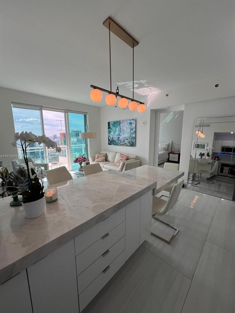 Property Photo:  950 Brickell Bay Dr 5307  FL 33131 