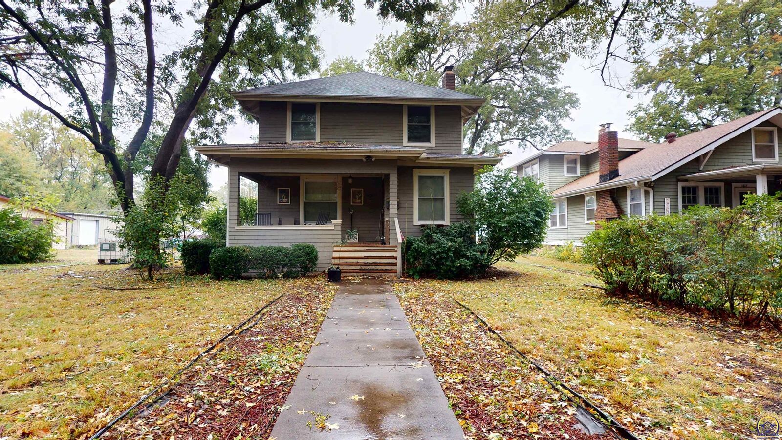 Property Photo: 1421 SW Jewell Ave KS 66604