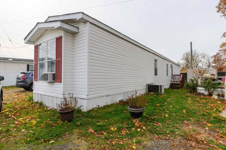 Property Photo:  525 E Main Street Trlr 56  CT 06405 