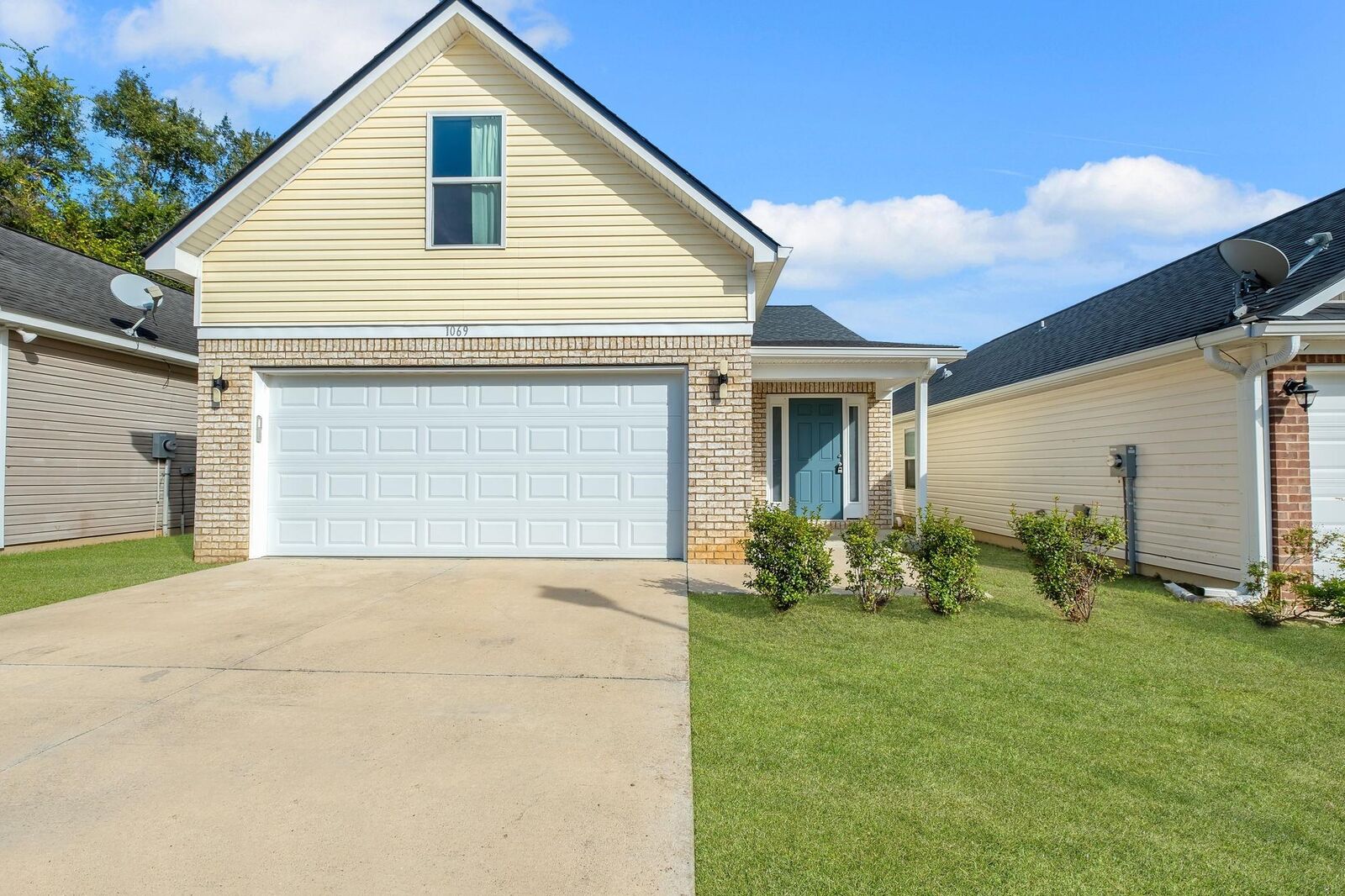 Property Photo:  1069 Lacey Lane  FL 32304 