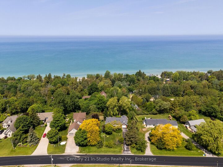 Property Photo:  790 Lake Range Drive  ON N2Z 0C3 