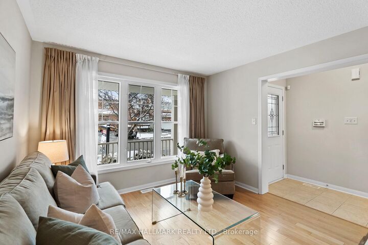 Photo de la propriété: 76 Upper Rouge Trail ON M1B 6K4