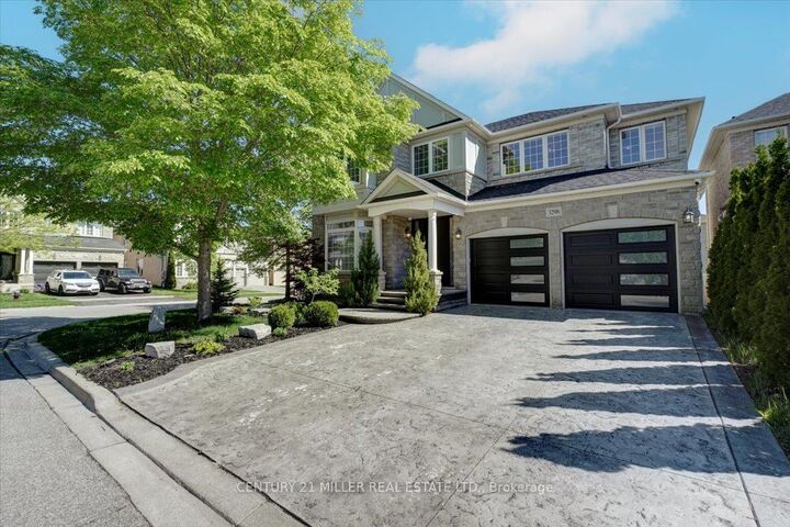 3298 Liptay Avenue  Oakville ON L6M 0N1 photo