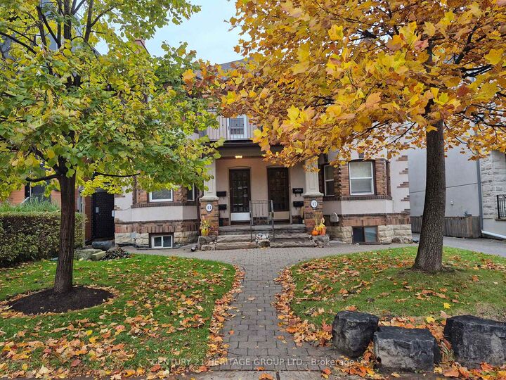 Property Photo:  42 Cranbrooke Avenue Main  ON M5M 1M4 