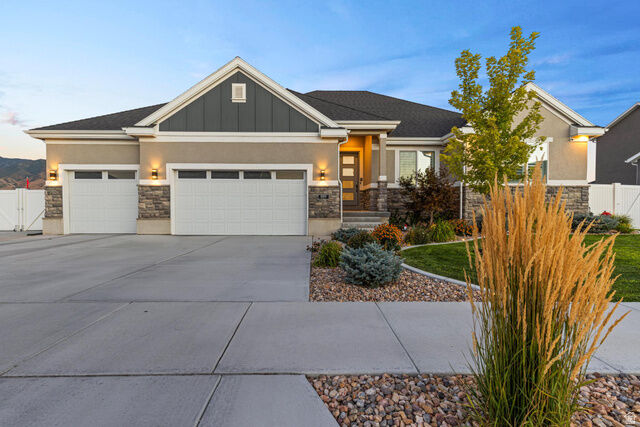 Property Photo:  889 W Sagewood Dr  UT 84074 
