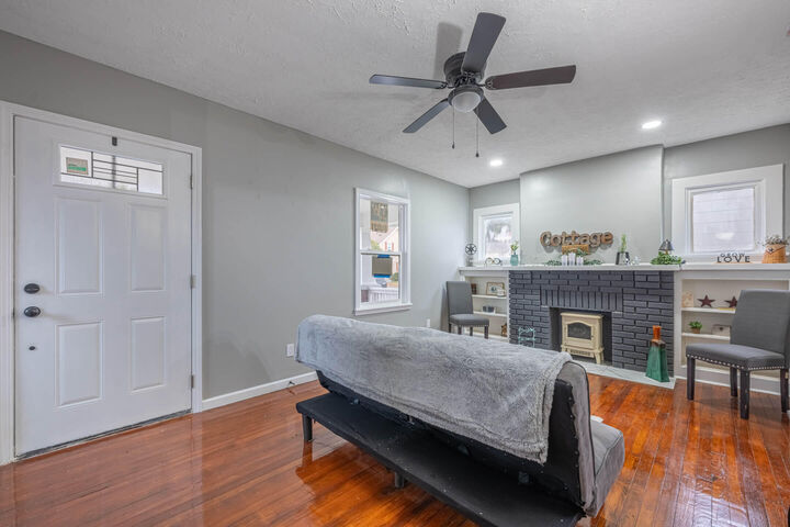 Property Photo: 106 Cottage Place OH 45503