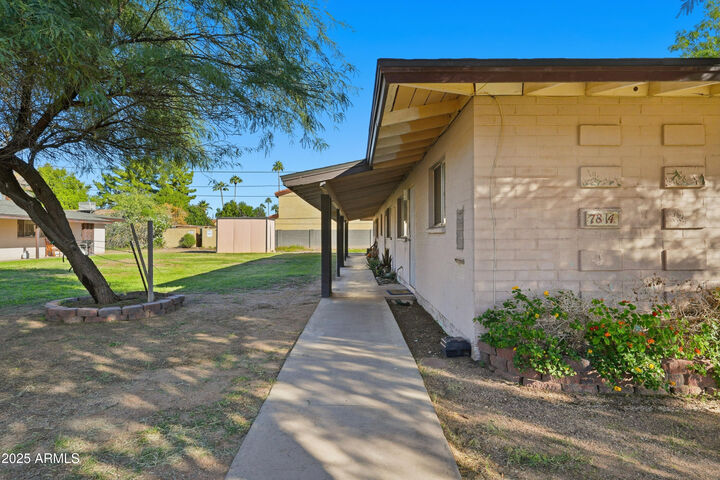 Property Photo: 7814 E Heatherbrae Avenue AZ 85251