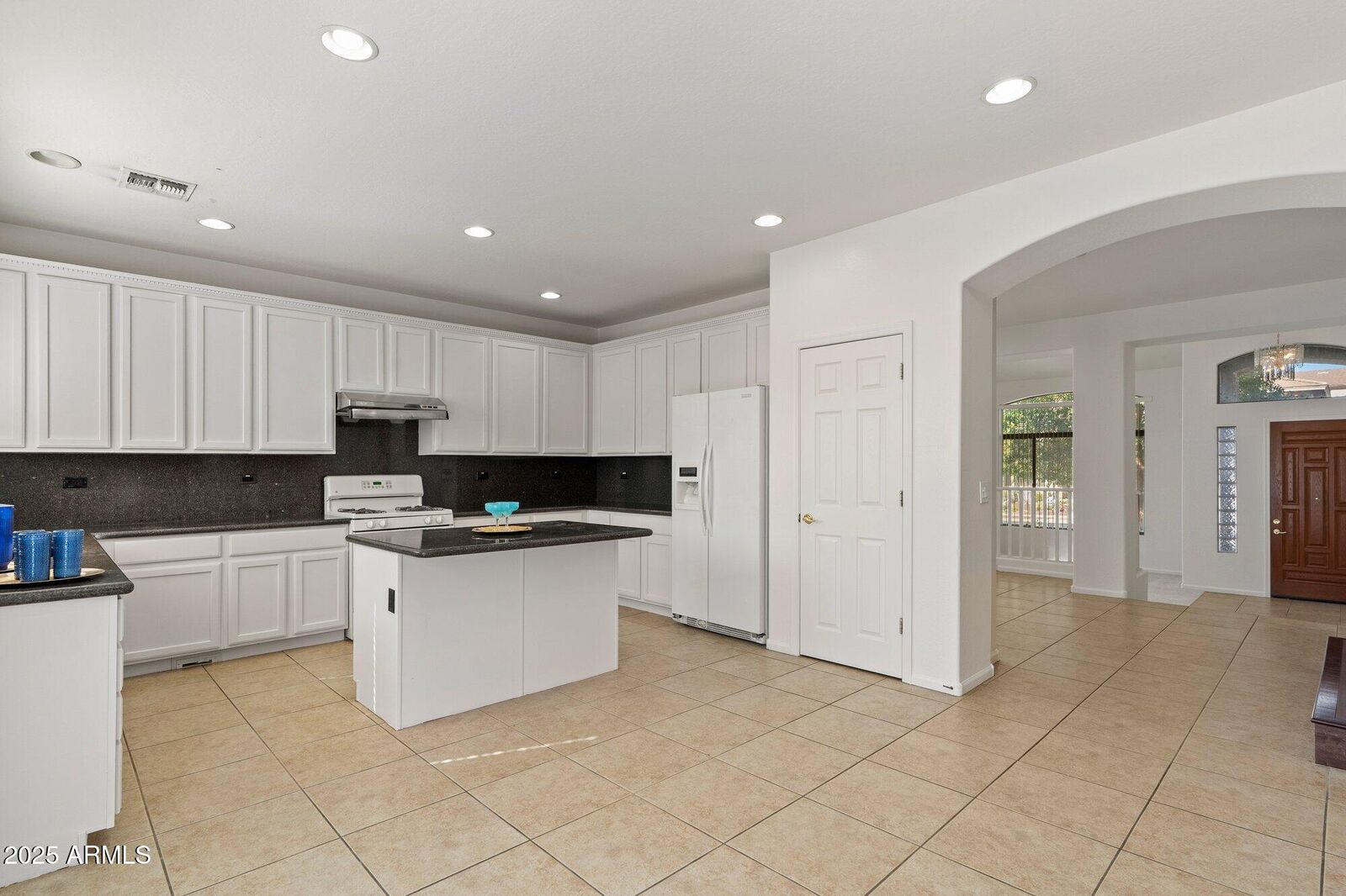 Property Photo: 2125 W Crimson Terrace AZ 85085