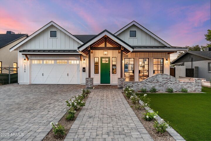 4208 N 41st Place  Phoenix AZ 85018 photo