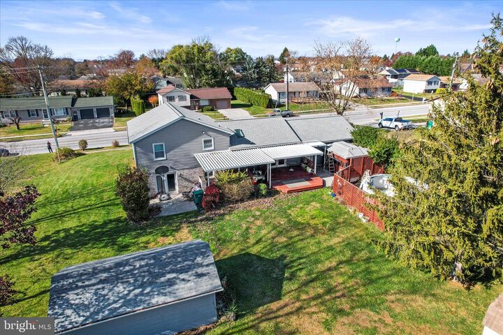 Property Photo: 285 S Jefferson Street PA 17331