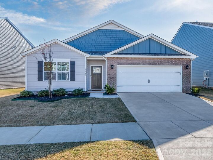 Property Photo: 1843 Vanderlyn Street NC 28112