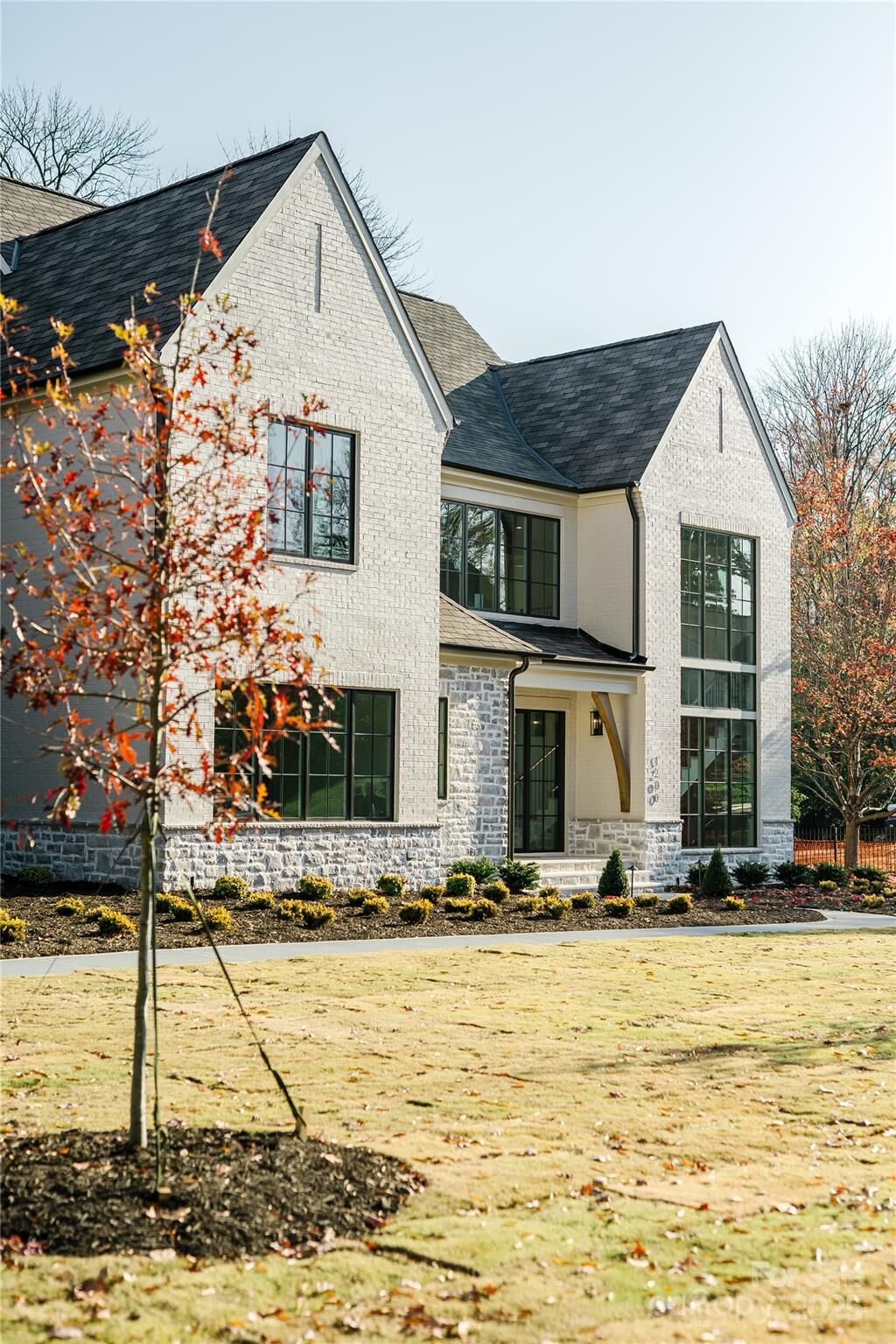 Property Photo:  1200 Andover Road  NC 28211 