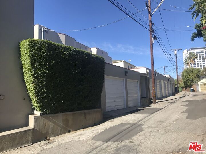 Property Photo: 1292 Devon Ave CA 90024