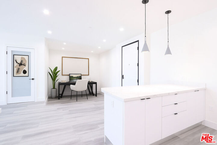 Property Photo: 11800 Courtleigh Dr CA 90066