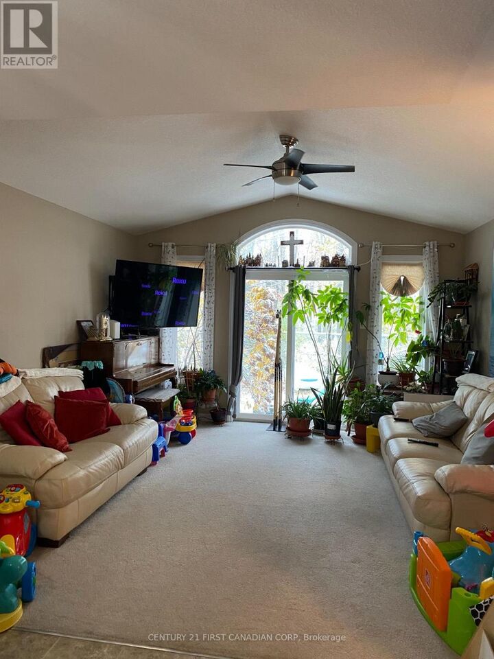 Photo de la propriété:  811 Silverfox Crescent  ON N6G 0K2 