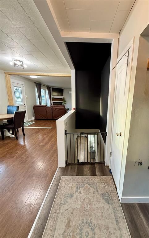 Property Photo:  211 Townsend Drive  MB R0M 1L0 