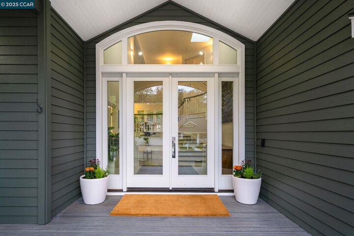 Property Photo: 155 Sunhaven Rd CA 94506