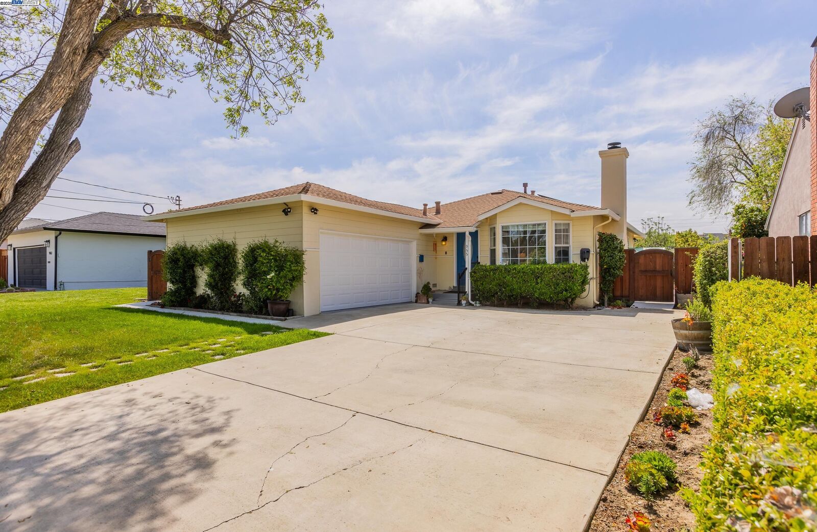 Property Photo:  955 Ventura Ave  CA 94551 